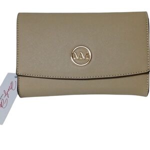🦋 NWT! Marilyn Monroe Cross body bag tan gold hardware detachable strap 8.5x 5.5